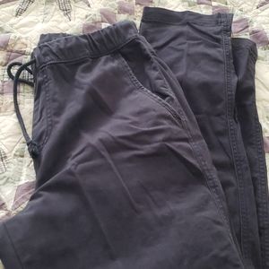 Black elastic waist slim leg pants
